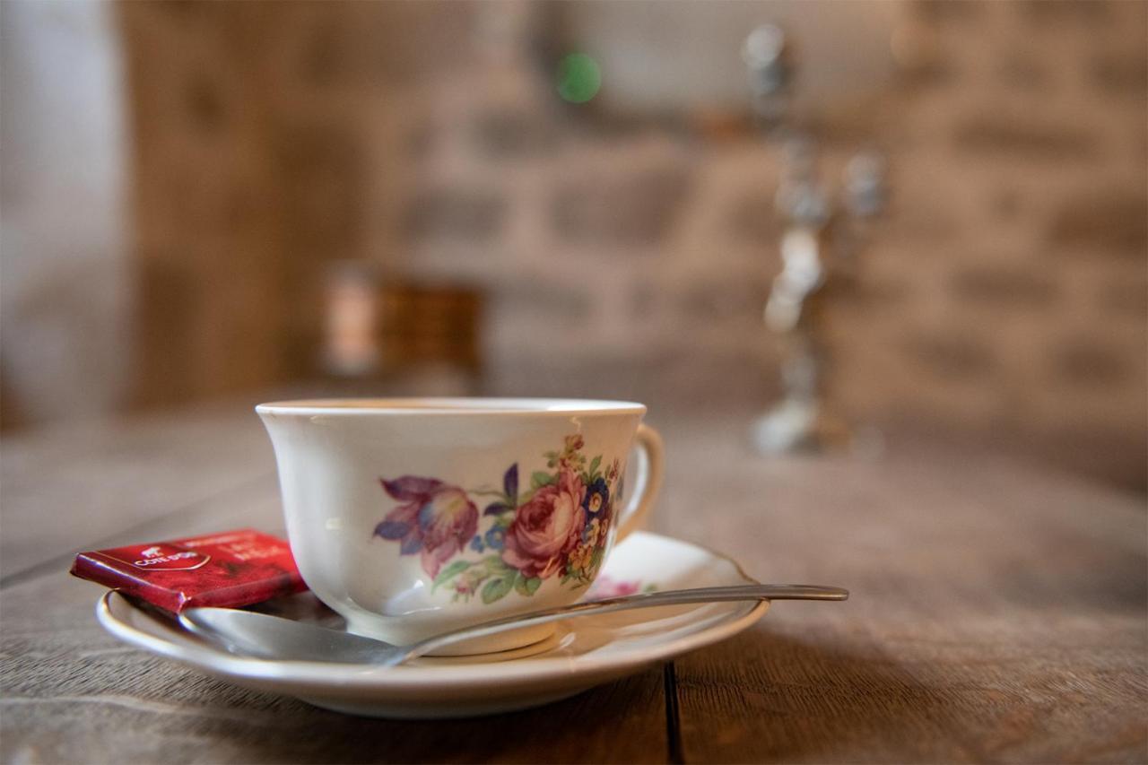 Pat A Touille Bed & Breakfast Treignac Exterior foto
